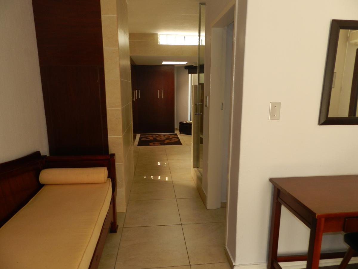 Le Petit Fillan Hotel Sandton Luaran gambar