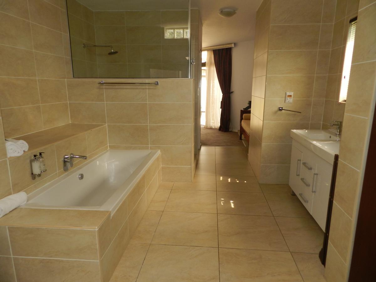 Le Petit Fillan Hotel Sandton Luaran gambar