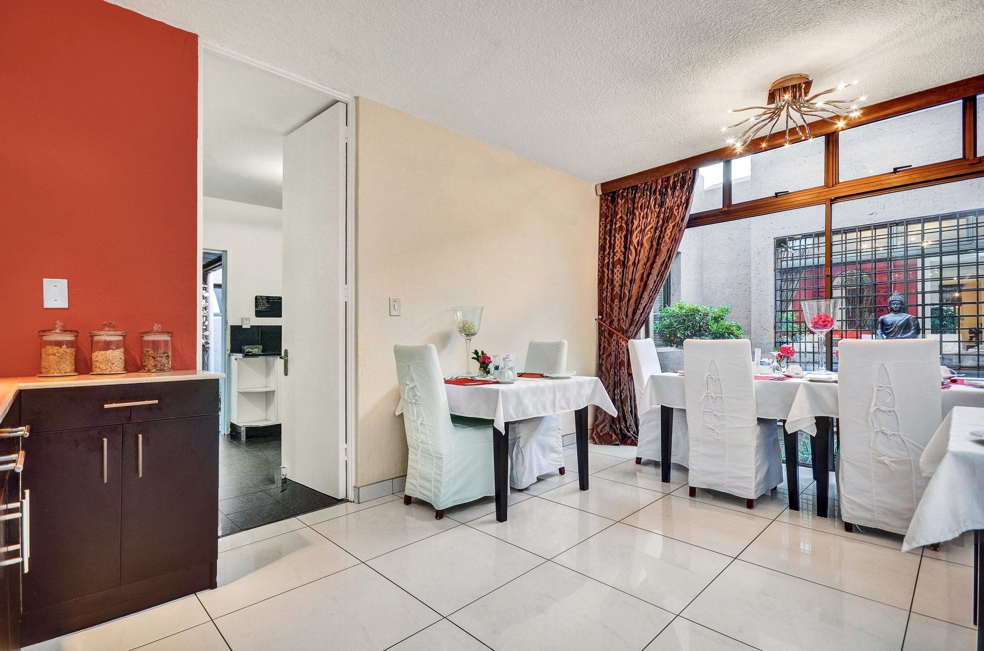 Le Petit Fillan Hotel Sandton Luaran gambar